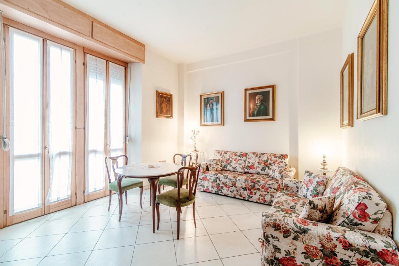 Grand Maison - Con 2 Ampie Camere Da Letto Como Eksteriør billede